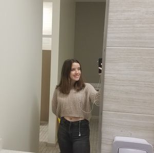 Meet your Posher, Anna